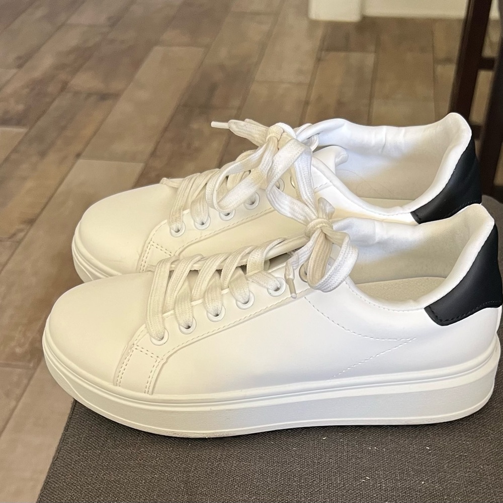 New Madden Girl Josie platform sneakers.